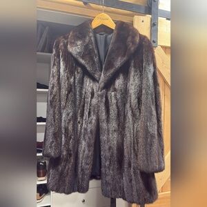 Luxurious Brown Mink Coat - Women